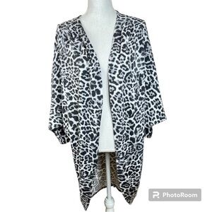 2/$25 Jodifl Gray Leopard Cheetah Animal Print Business Casual Kimono Cardigan M